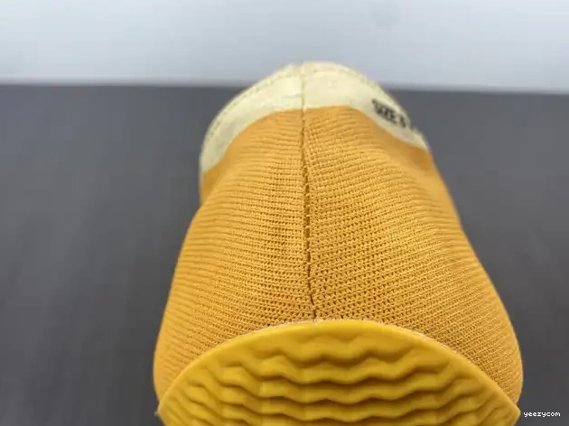 RNR Yeezy Sulfur Knit GW5353 Adidas 0527